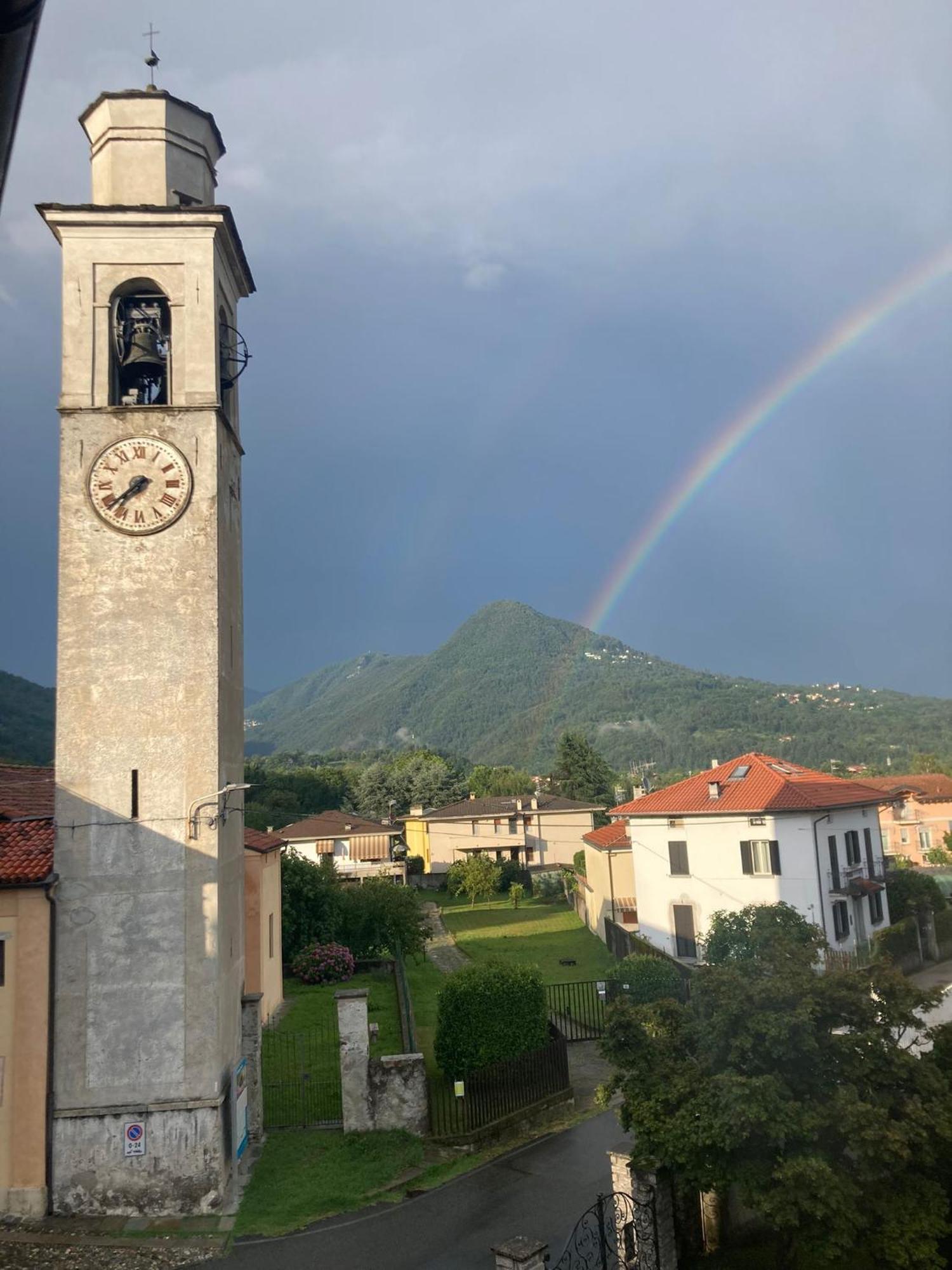 Tra Monti E Lago Verbania Exteriör bild